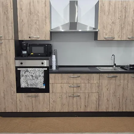 Guest house Casa Leo 3*