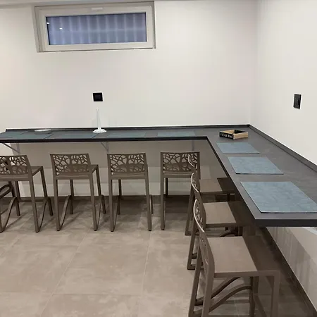 Casa Leo ゲストハウス 3*